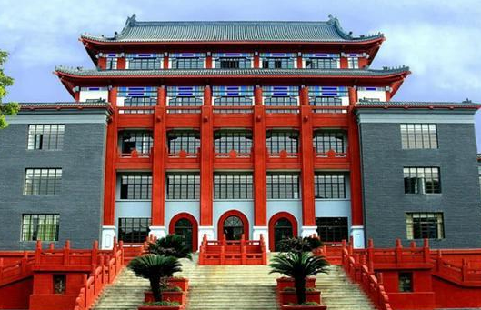 大學(xué)校園的秩序維護(hù)、要靠自律！