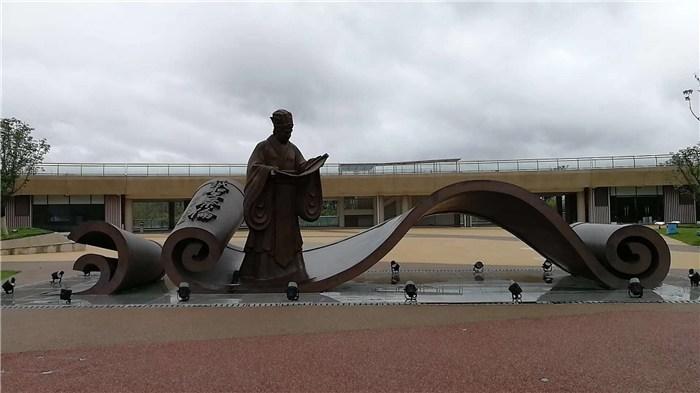 校園景觀雕塑設(shè)計重要性介紹