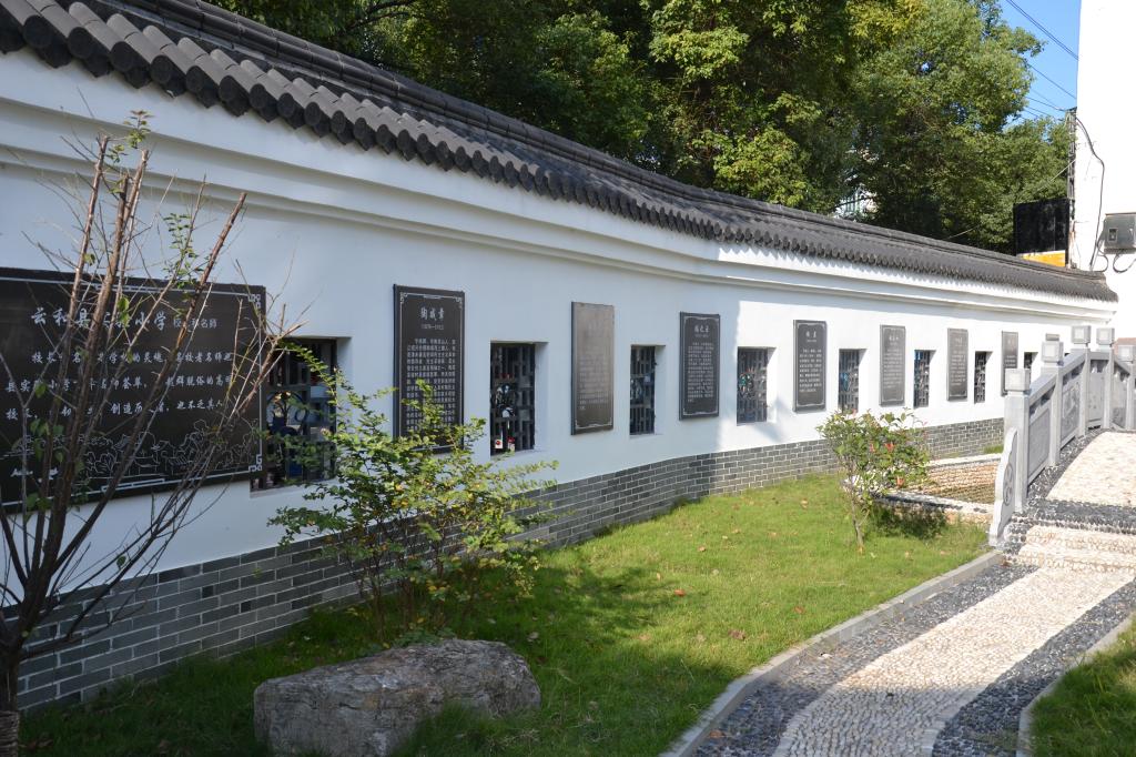 小學(xué)校園文化建設(shè)和校園文化內(nèi)在設(shè)計(jì)方向